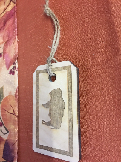 Wyoming present tag / ornament